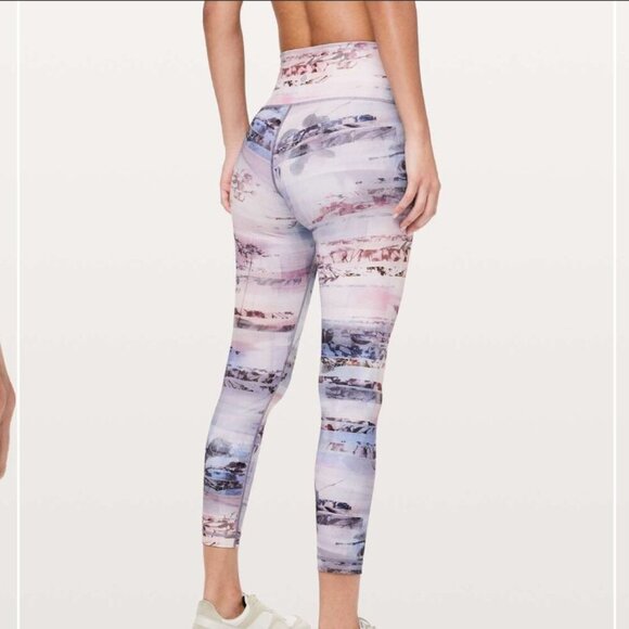 Lululemon Wunder Under High Rise 7/8 Leggings Purple Blue Floral Size 10 - Picture 3 of 13